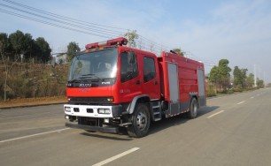 五十鈴水罐消防車（..