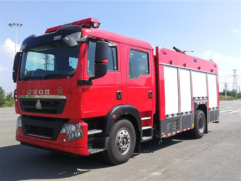 豪沃小T5G水罐消防車(6噸)